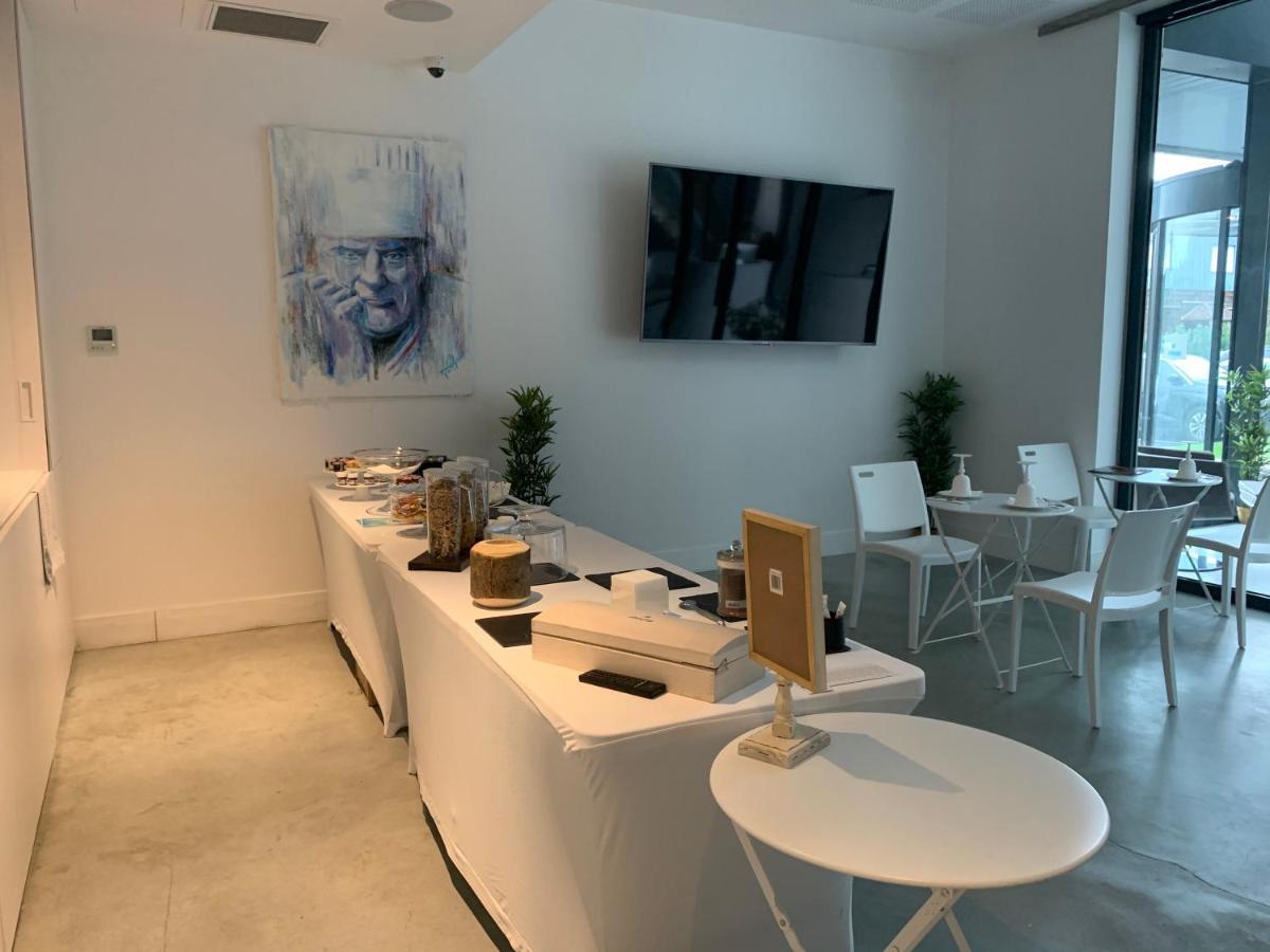 Le B Complexe Hotel Lozanne Экстерьер фото
